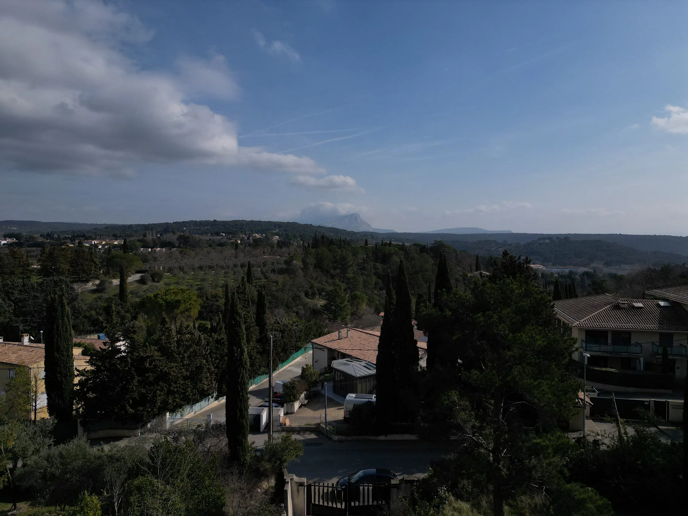 Sainte-Victoire plein cadre